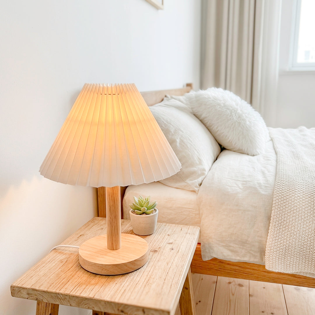 Emy Pleated Table Lamp